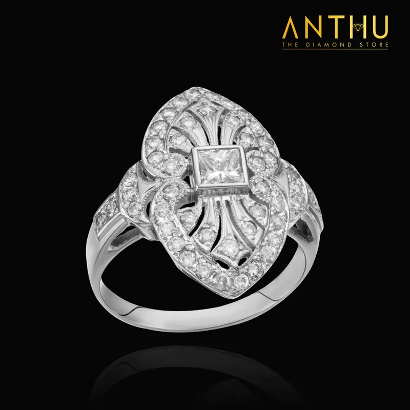 Nhẫn đính kim cương tự nhiên Princess cut 4.2li