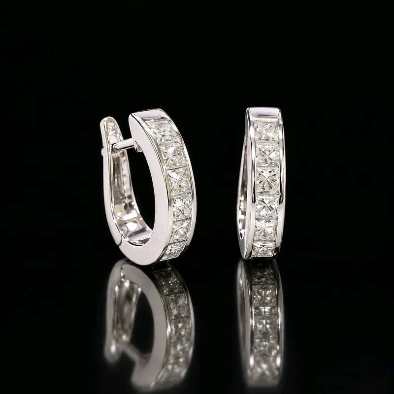 Bông tai khoen đính kim cương tự nhiên Princess cut