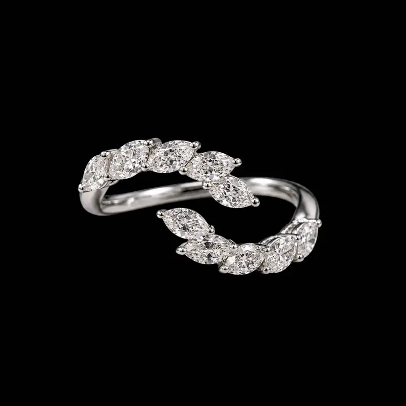 Nhẫn đính kim cương tự nhiên Marquise cut