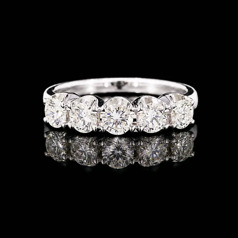 Nhẫn Band Lucky đính kim cương tự nhiên 3.5-3.69li