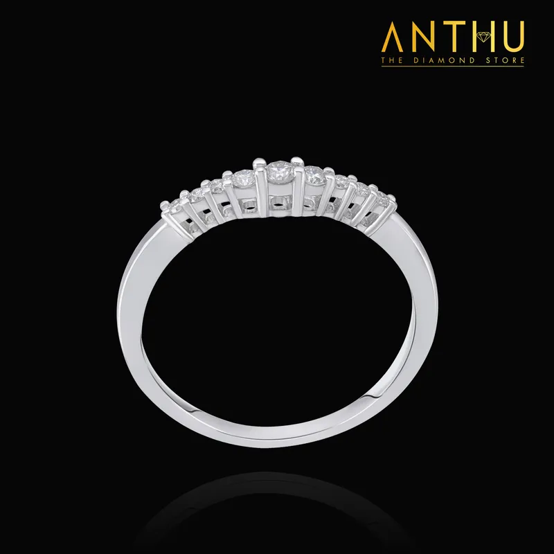 Nhẫn Band đính kim cương tự nhiên ~1.3-2.2li