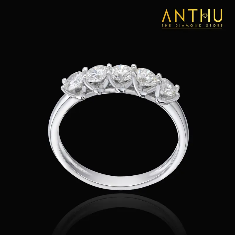 DV - Nhẫn Band đính kim cương tự nhiên 3.2-3.4li
