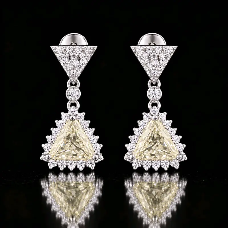Bông tai đính kim cương tự nhiên Triangle cut