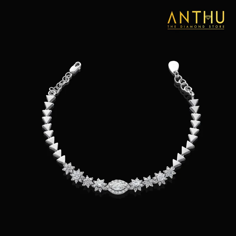 Lắc tay Anubis đính kim cương tự nhiên
