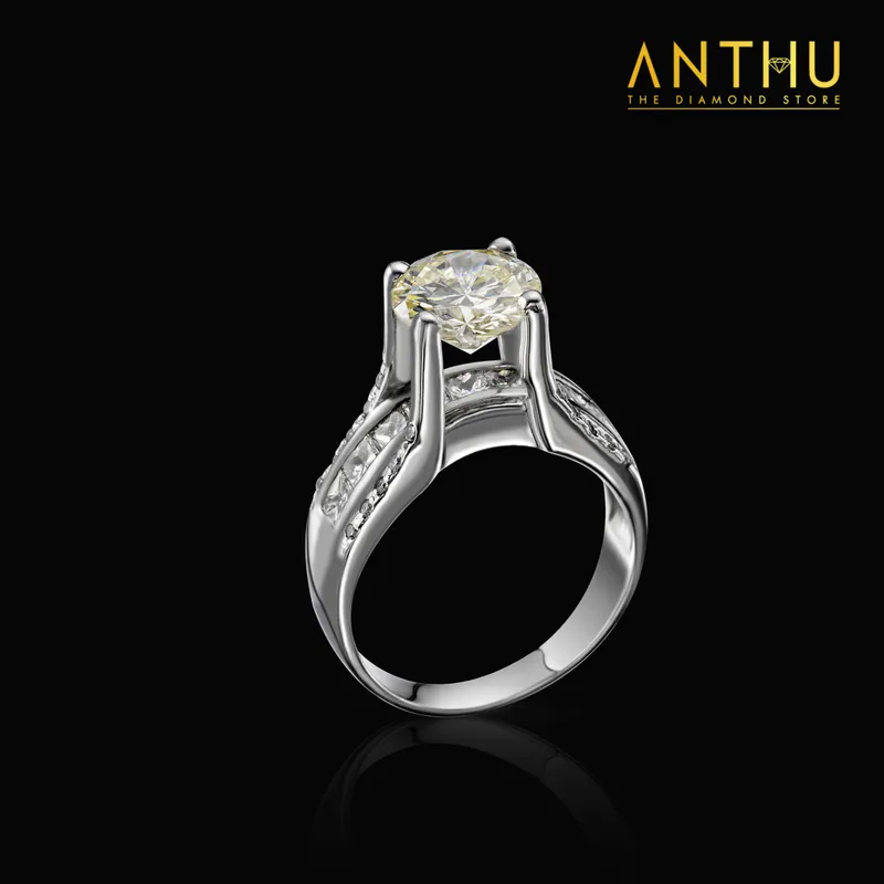 DV - Nhẫn Queen đính kim cương tự nhiên 7.5x7.6li